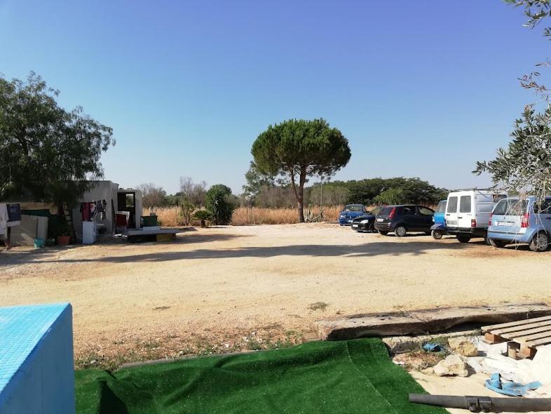 Aree Tende Presso La Casa In Campagna Di Ottavia Hotel Alezio Bagian luar foto