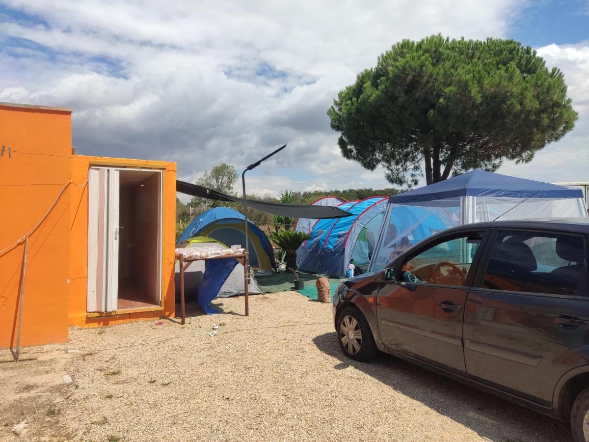 Aree Tende Presso La Casa In Campagna Di Ottavia Hotel Alezio Bagian luar foto