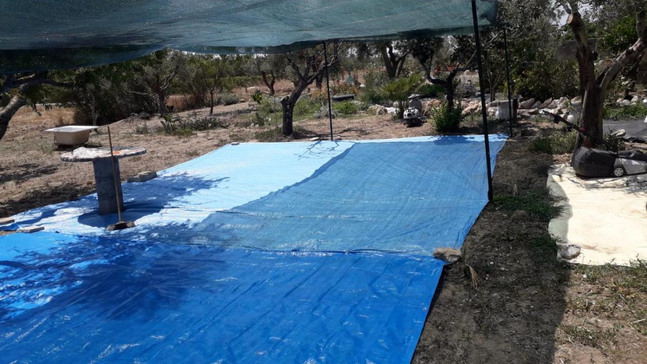Aree Tende Presso La Casa In Campagna Di Ottavia Hotel Alezio Bagian luar foto